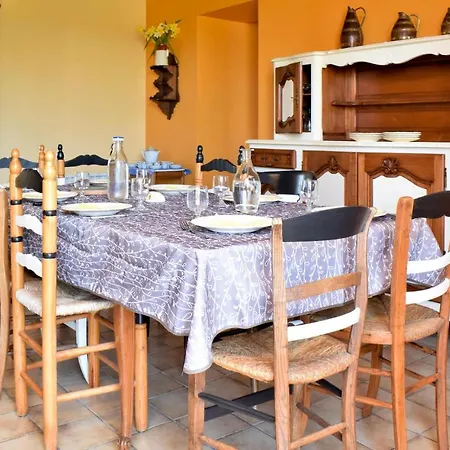 3 Bedroom In La Meauffe