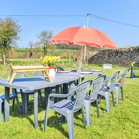 3 Bedroom In La Meauffe